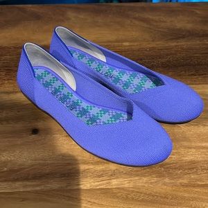 Rothy’s “the flat” in color periwinkle.